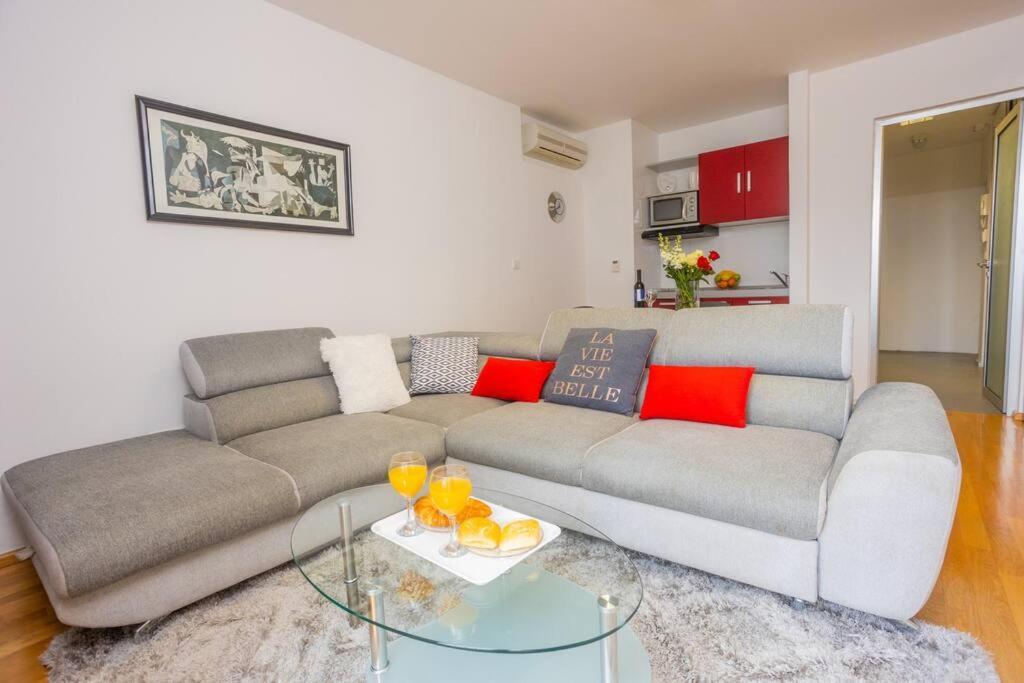 Bella Vista - Cozy Apartments With Easy Check-In And Free Parking Сплит Экстерьер фото