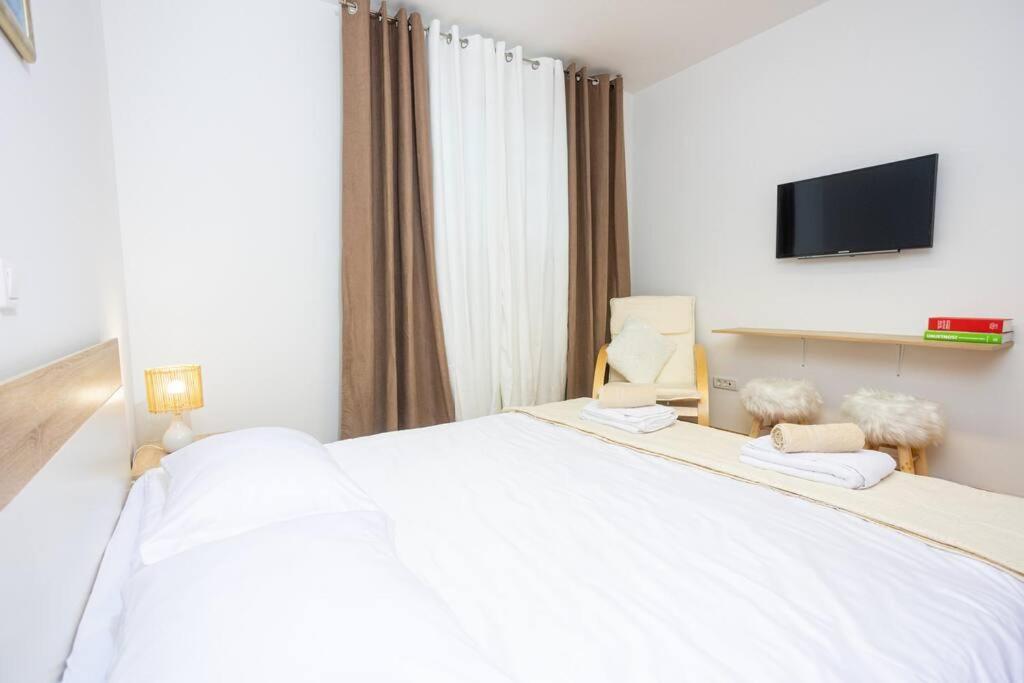 Bella Vista - Cozy Apartments With Easy Check-In And Free Parking Сплит Экстерьер фото