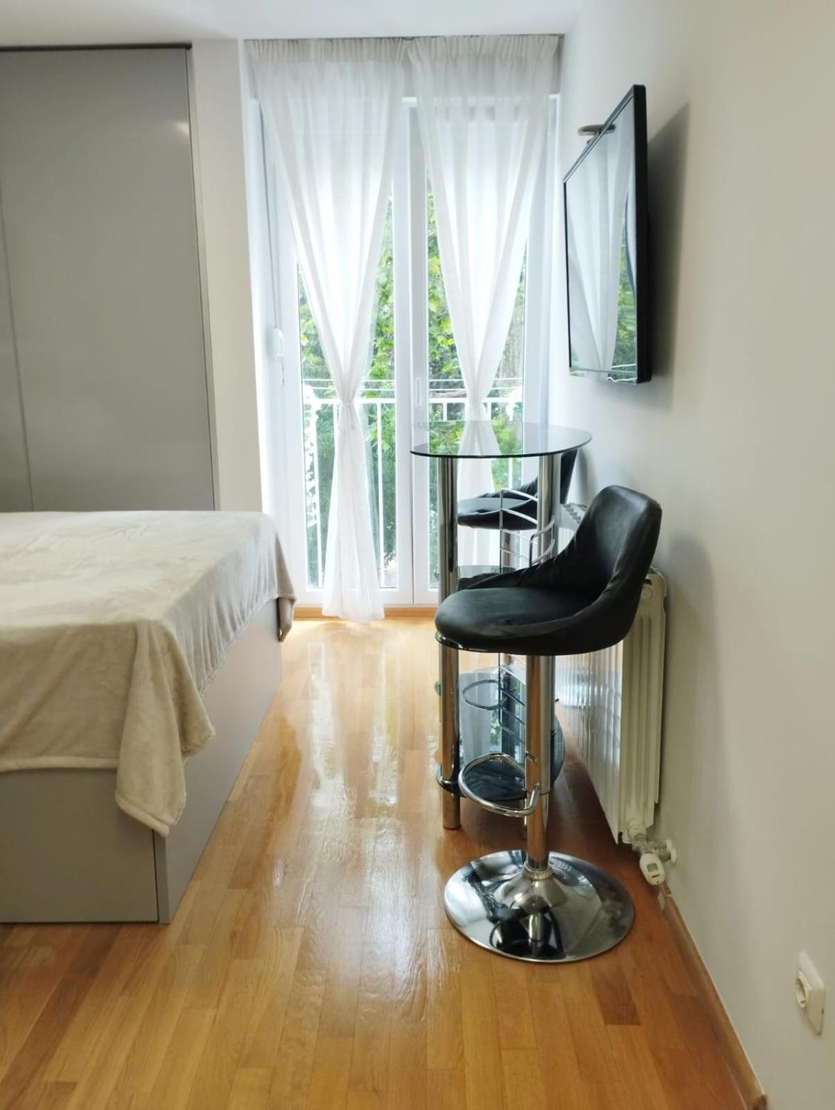 Bella Vista - Cozy Apartments With Easy Check-In And Free Parking Сплит Экстерьер фото